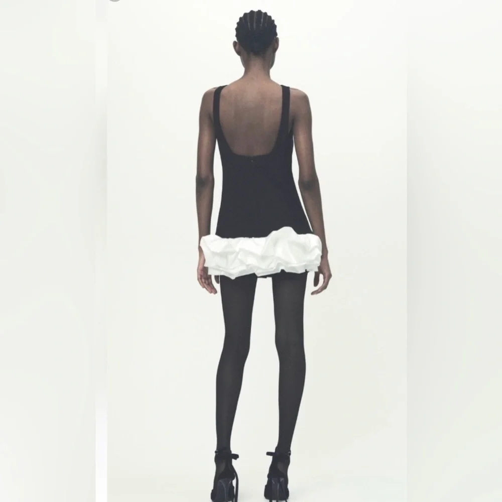 Zara Black and White contrast jumper Mini Dress size XS - Picture 3 of 6